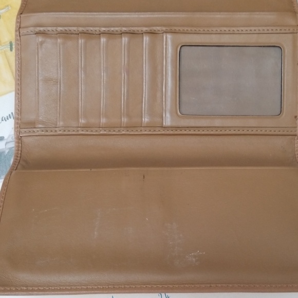 Coach Wallet - Picture 4 of 6